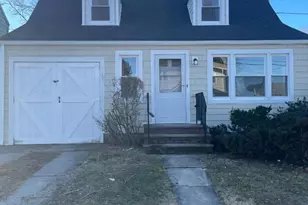 9 Pierson St, Bloomfield, NJ 07003 - Photo 1
