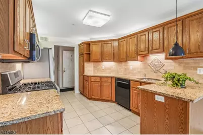 69 Turnberry Rd #2A, Little Falls Township, NJ 07424 - Photo 11