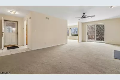 69 Turnberry Rd #2A, Little Falls Township, NJ 07424 - Photo 5