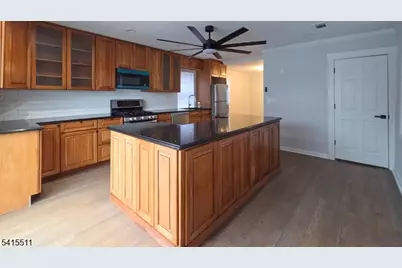 830 E Curtis St, Linden, NJ 07036 - Photo 11