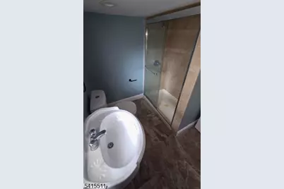 830 E Curtis St, Linden, NJ 07036 - Photo 25