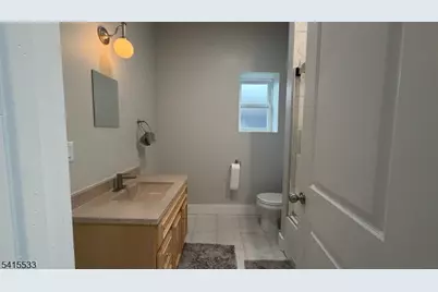 273 16th Ave #3R, Newark, NJ 07103 - Photo 7