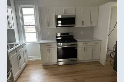 186 Main Ave, Passaic, NJ 07055 - Photo 7