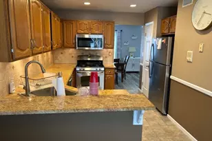 24 Daisy Ct, Readington, NJ 08889 - Photo 5