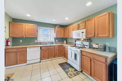 925 Lee Ave, Alpha, NJ 08865 - Photo 9