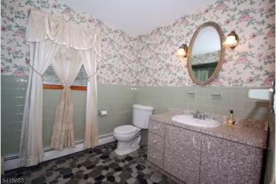 28 Overlook Rd, Little Falls Township, NJ 07424 - Photo 15