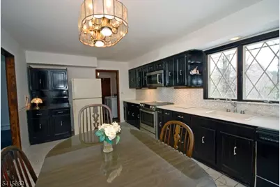 28 Overlook Rd, Little Falls Township, NJ 07424 - Photo 11