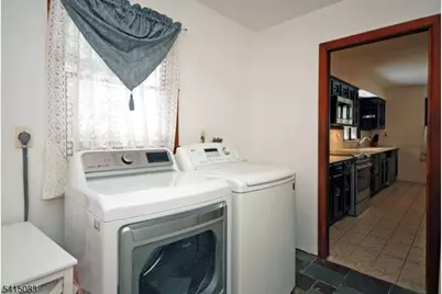 28 Overlook Rd, Little Falls Township, NJ 07424 - Photo 13