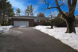 28 Overlook Rd, Little Falls Township, NJ 07424 - Photo 1