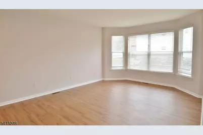 13 Gracie Rd, East Hanover Township, NJ 07936 - Photo 9