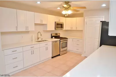 13 Gracie Rd, East Hanover Township, NJ 07936 - Photo 3