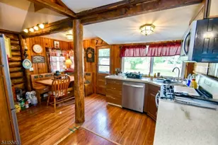 21 Grandview Ave, Jefferson Township, NJ 07460 - Photo 3