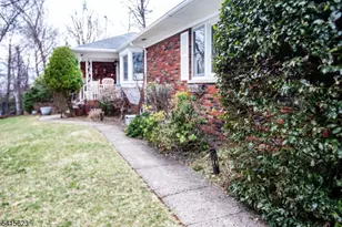 41 Orchard Pl, Hawthorne, NJ 07506 - Photo 47