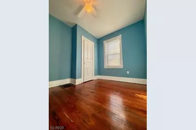 70 Schultz Ave, Phillipsburg, NJ 08865 - Photo 15