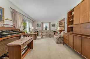 14 Ramsey Rd, Clinton Township, NJ 08833 - Photo 11