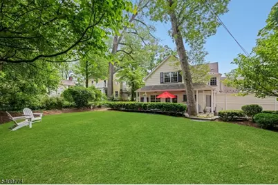 49 Norwood Ave, Summit, NJ 07901 - Photo 33