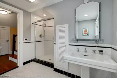 49 Norwood Ave, Summit, NJ 07901 - Photo 27