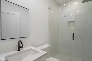 71 Mission St, Montclair, NJ 07042 - Photo 23