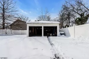 323 Van Houten Ave, Passaic, NJ 07055 - Photo 27