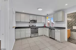 323 Van Houten Ave, Passaic, NJ 07055 - Photo 9