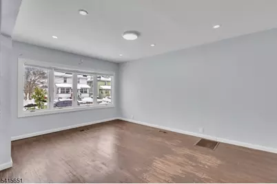 323 Van Houten Ave, Passaic, NJ 07055 - Photo 9