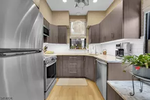 104 Wood Duck Ct, Allamuchy Township, NJ 07840 - Photo 9