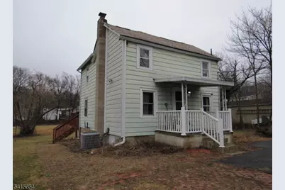 17 Lackawanna St, Hampton Boro, NJ 08827 - Photo 1