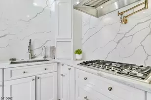 1004 Cypress Ln, East Brunswick Township, NJ 08816 - Photo 5