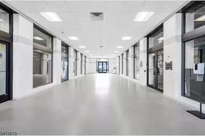 1 Lethbridge Plz, Mahwah, NJ 07430 - Photo 15