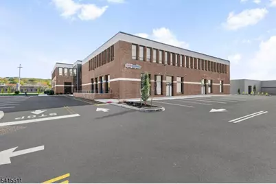 1 Lethbridge Plz, Mahwah, NJ 07430 - Photo 13