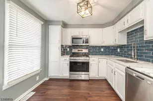 44 Cambridge E, Oxford Township, NJ 07863 - Photo 9