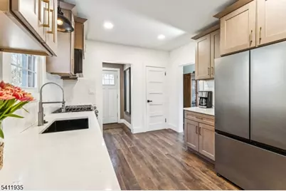 64 Hillcrest Rd, Watchung, NJ 07069 - Photo 17