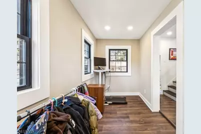 64 Hillcrest Rd, Watchung, NJ 07069 - Photo 5