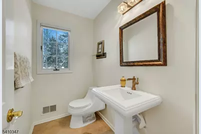 115 Berkeley Circle, Bernards Township, NJ 07920 - Photo 17