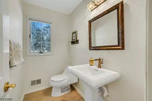 115 Berkeley Cir, Bernards Township, NJ 07920 - Photo 17