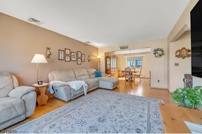 191 Pershing Rd #2, Clifton, NJ 07013 - Photo 5