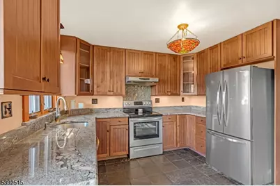 2 Oneida Ave, Hopatcong, NJ 07843 - Photo 13