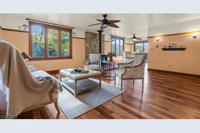 2 Oneida Ave, Hopatcong, NJ 07843 - Photo 7