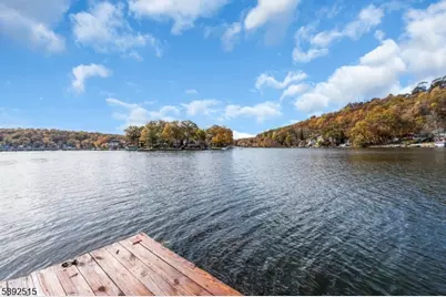 2 Oneida Ave, Hopatcong, NJ 07843 - Photo 37