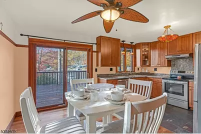 2 Oneida Ave, Hopatcong, NJ 07843 - Photo 11