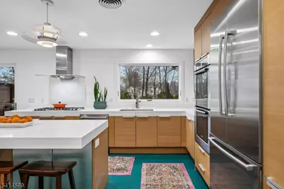 398 Grove St, Montclair, NJ 07043 - Photo 11