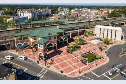 1 Carriage City Plz #705, Rahway, NJ 07065 - Photo 27