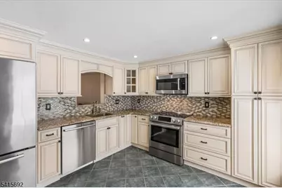 68 Constitution Way, Franklin, NJ 07416 - Photo 9