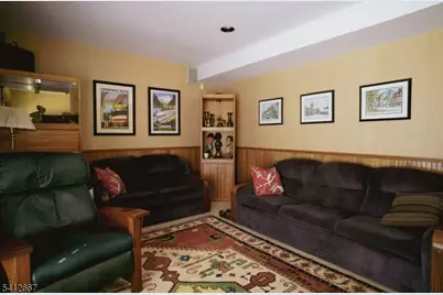 19 Berkeley Ter, Livingston, NJ 07039 - Photo 25