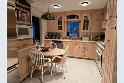 19 Berkeley Ter, Livingston, NJ 07039 - Photo 3