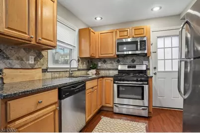 184 Bell St, Belleville Twp., NJ 07109 - Photo 5