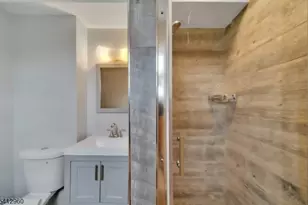 21 Lawrence St, Bloomfield, NJ 07003 - Photo 13