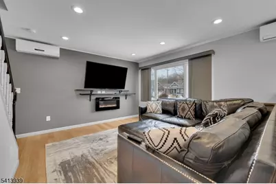 19 W River Styx Rd, Hopatcong, NJ 07843 - Photo 13