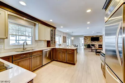 76 E Lake Rd, Kinnelon, NJ 07405 - Photo 13