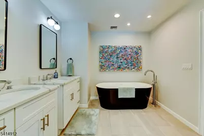 76 E Lake Rd, Kinnelon, NJ 07405 - Photo 27